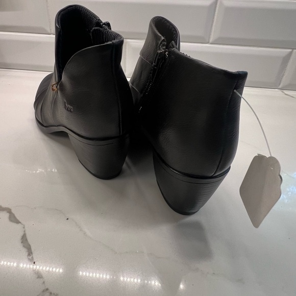 Born Black Ankle Booties with Chunky Heel - Picture 2 of 4